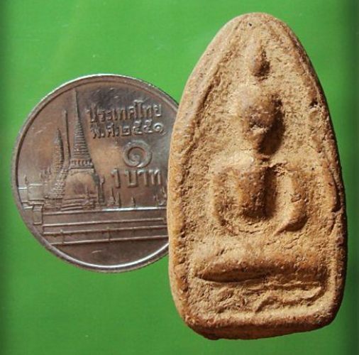 **วัดใจ**พระพุทธเนื้อดิน เก่าๆ ไม่ทราบที่**สวยๆ เชิญชมครับ