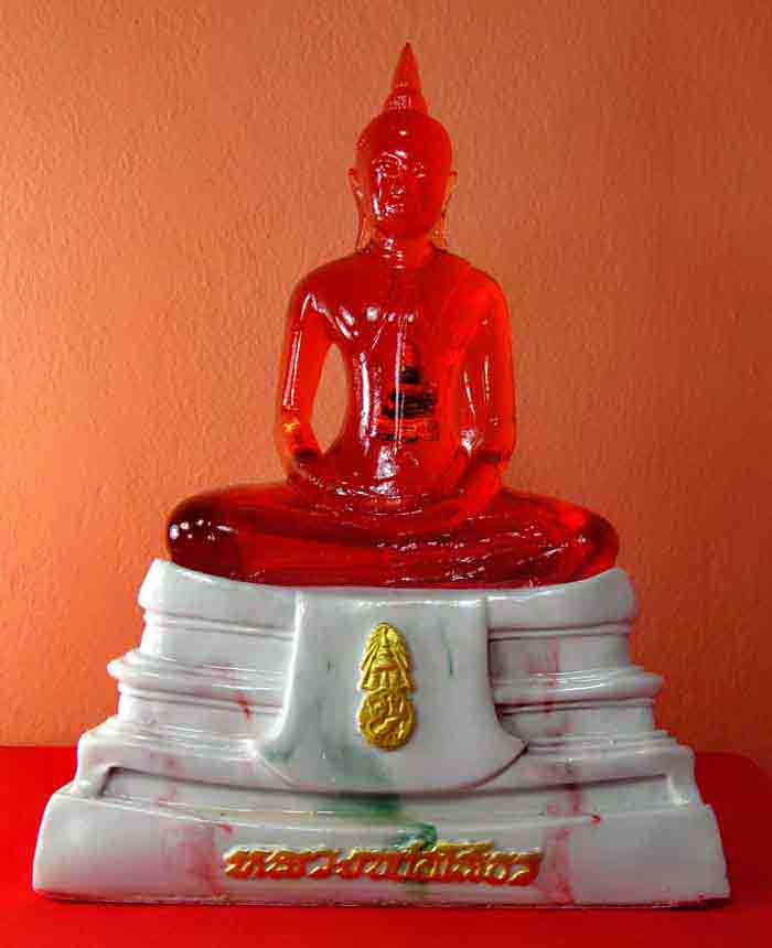 ***พระบูชาพระพุทธโสธร ขนาดหน้าตัก ๕ นิ้ว พระบูชาพระพุทธโสธร ขนาดหน้าตัก ๕ นิ้ว เนื้อเรซิ่นใสสีแดง พร