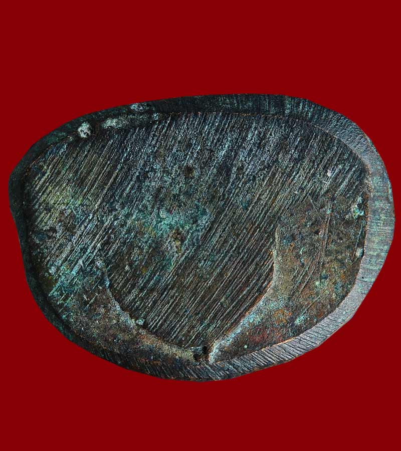 หลวงพ่อเงิน วัดบางคลาน จังหวัดพิจิตร รุ่นปืนแตก พิมพ์เศียรกลม ปี ๒๕๒๘ 