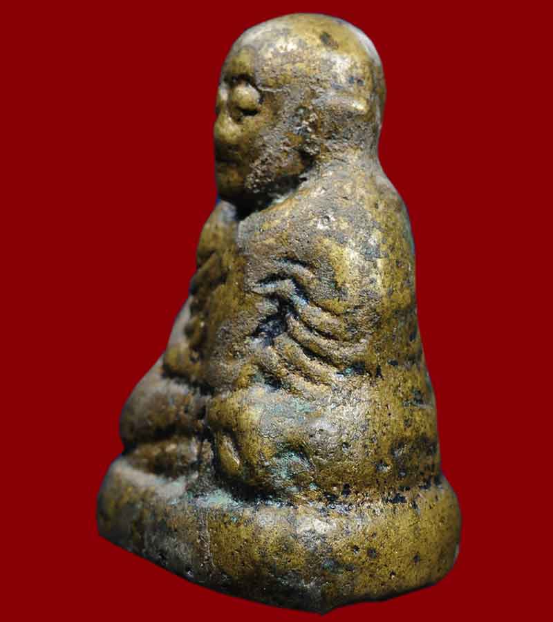 หลวงพ่อเงิน วัดบางคลาน  หลวงพ่อนงค์  สร้าง พิมพ์ ขี้ตา สามชาย ออกวัดทุ่งน้อย จังหวัดพิจิตร 