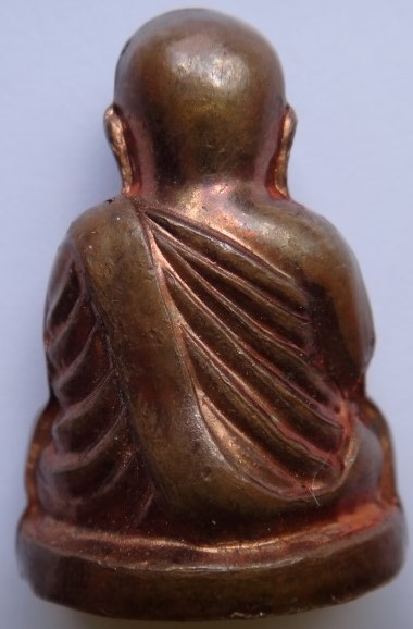 หลวงพ่อเงิน วัดบางคลาน รุ่น กองทุน 53 พิมพ์หน้ายิัม เนื้อทอง แดงเลขสวย8484เคาะเดียว