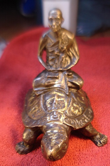 เต่าบูชา/เนื้อโลหะผสมนะวะโลหะองค์ใหญ่หายาก////พระบูชาเต่าหลวงปู่หลิวเนื้อนะวะรมดำแท้ๆจัด