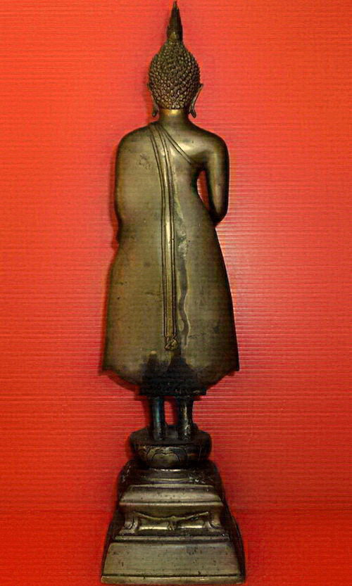 พระบูชาปางอุ้มบาตร(พระประจำวันพุธ) วัดประสาทบุญญาวาส ปี 2506 หายากมากค่ะ