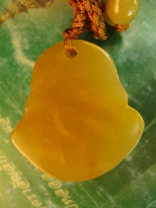 หยกทองเสก3วาระวัดไตรมิตรและวัดสุทธารามพร้อมสร้อยคอเชือกถัดย่อขยายขนาดได้