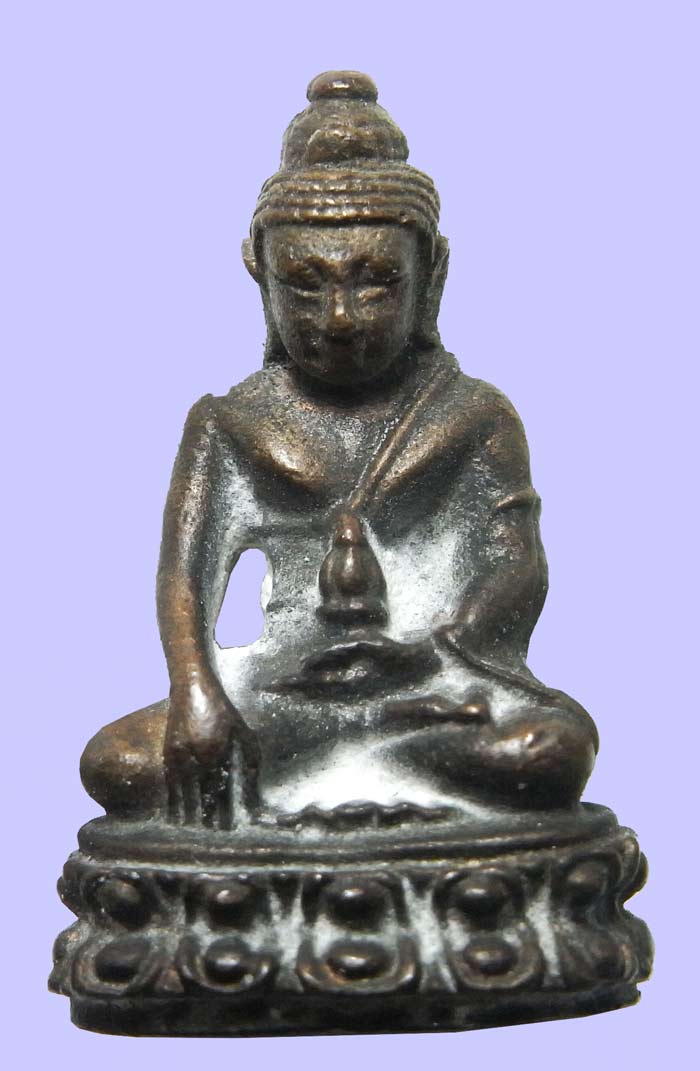 พระชัยวัฒน์หลวงปู่ดูลย์ ปี 2522 ตอกเลข 9 หายากมาก สร้างเพียง 400 องค์เท่านั้นครับ