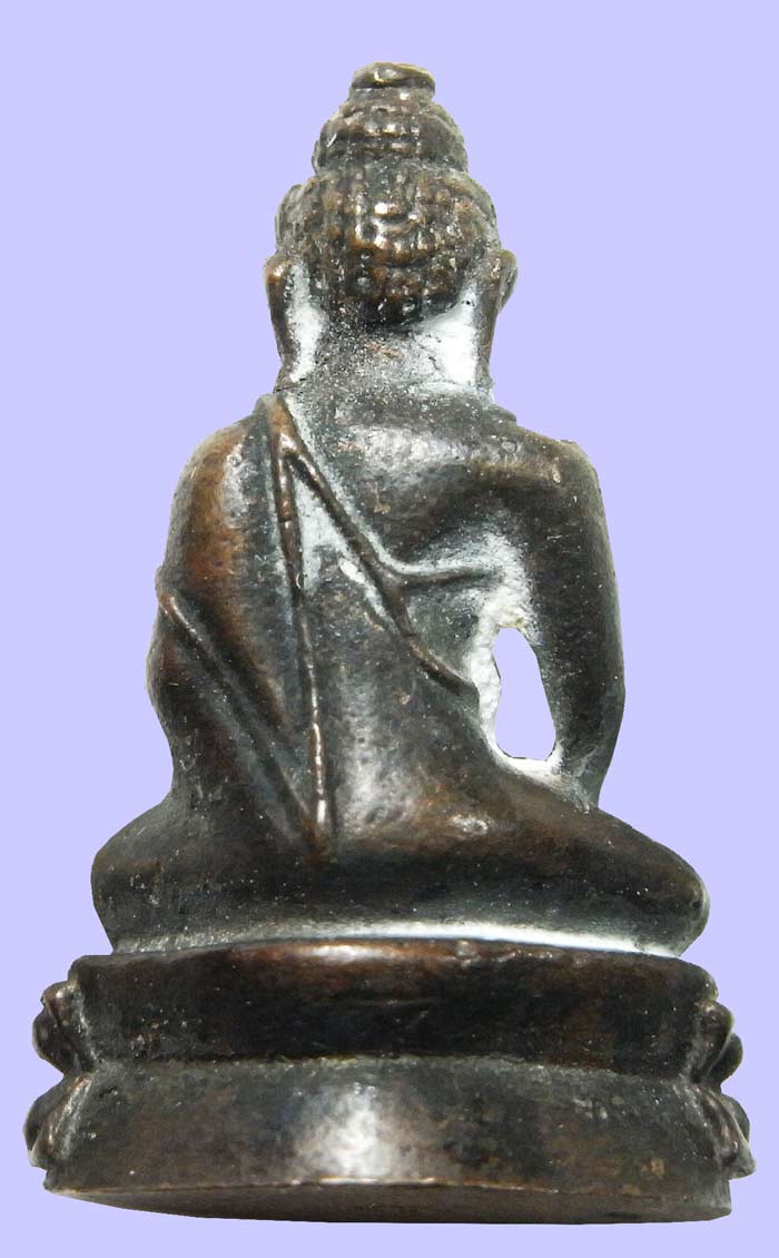 พระชัยวัฒน์หลวงปู่ดูลย์ ปี 2522 ตอกเลข 9 หายากมาก สร้างเพียง 400 องค์เท่านั้นครับ