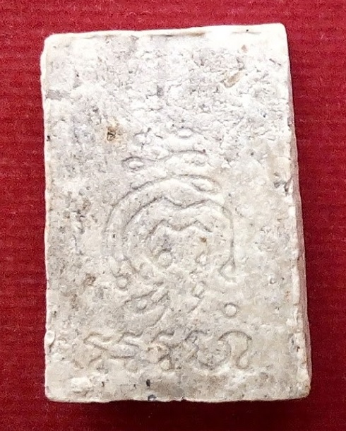 พระพุทธประทานพร พิมพ์คะแนน หลวงปู่ดู่ ปี2520 เนื้อผงพุทธคุณ