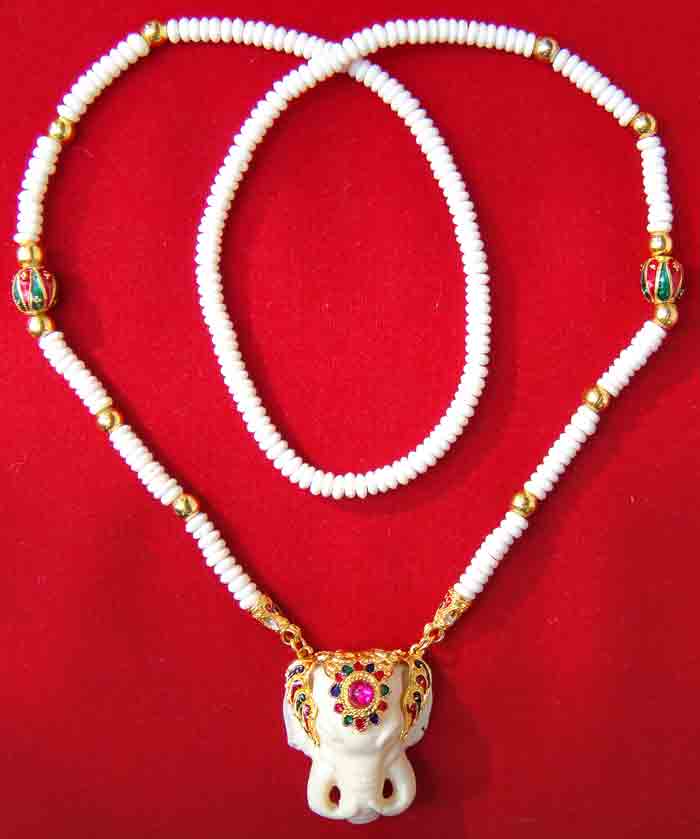 ***สร้อยคล้องพระลายสุโขทัยโบราณกะไหล่ทองความยาว 26 นิ้ว ขนาดศูนย์กลางเม็ดสร้อย 0.6 ม.ม.สวยหรูตามรูป