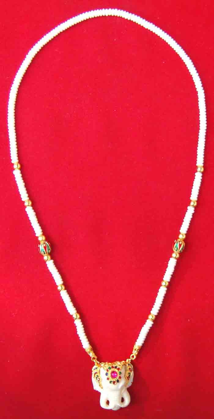 ***สร้อยคล้องพระลายสุโขทัยโบราณกะไหล่ทองความยาว 26 นิ้ว ขนาดศูนย์กลางเม็ดสร้อย 0.6 ม.ม.สวยหรูตามรูป