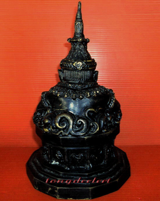 พระบูชาราหูตำหรับหลวงพ่อน้อย วัดศีรษะทอง จ.นครปฐม รุ่น 12 นักษัตร สวยมากค่ะ