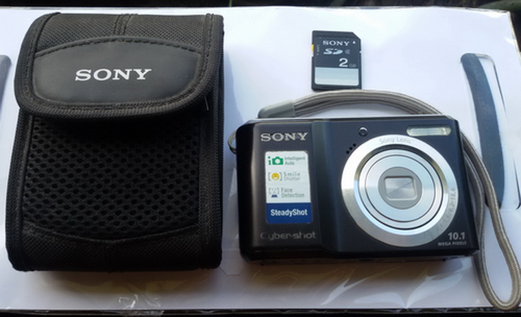 กล้องดิจิตอล Sony Cyber-shot dsc-s2000 10.1ล้านพิกเซลส์ จอ2.5นิ้ว สภาพ95%