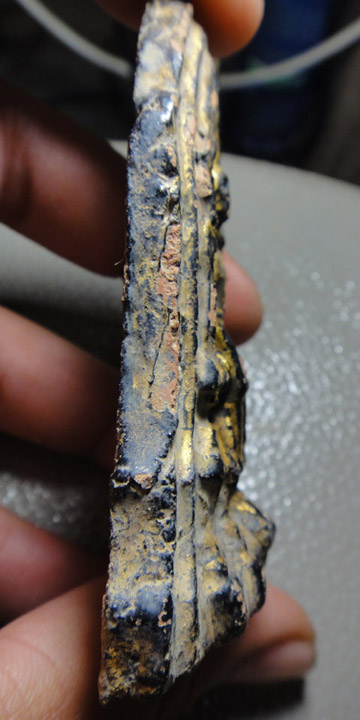 โคนสมอปางห้อยพระบาท เนื้อดิน ลงรักปิดทอง สภาพล้างผิว สวยๆครับ