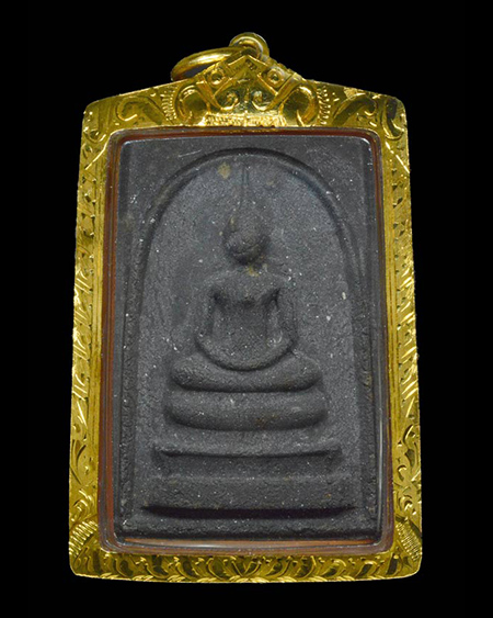 พระสมเด็จ หลวงพ่อผาง วัดอุดมคงคาคีรีเขต จ.ขอนแก่น 2514 เนื้อดำ สภาพสวย+เลี่ยมทอง