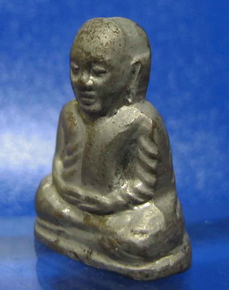 รูปหล่อ หลวงพ่อเงิน เนื้อทองเหลือง ชุบนิเกิ้ล  ไม่ทราบที่