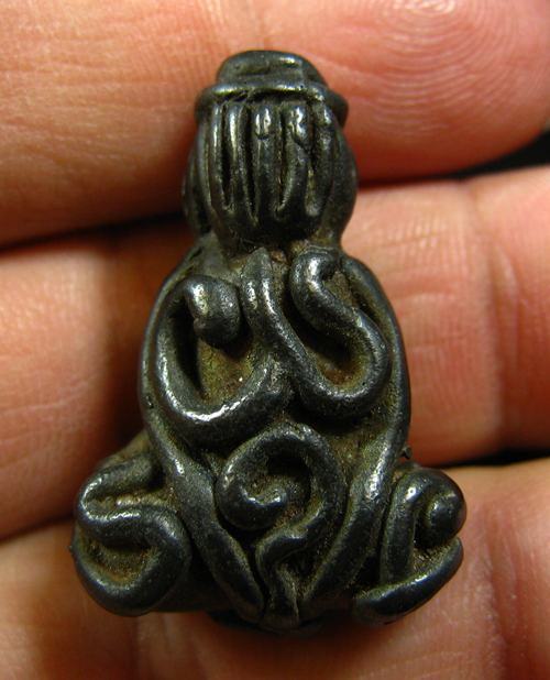 พระปิดตา เนื้อหามวลสารดี สวยไม่ทราบที่ครับ