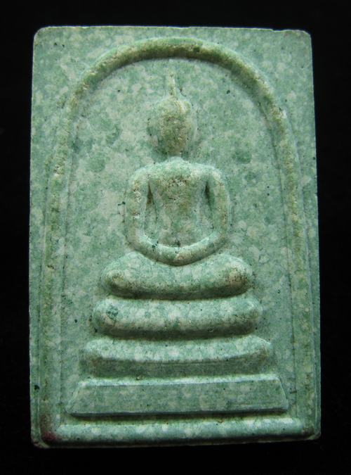 พระสมเด็จเนื้อหามวลสารดี สวยไม่ทราบที่ครับ