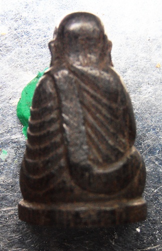 รูปหล่อหลวงพ่อเงิน ไม้โพธิ์แกะสวยๆเก่าๆครับ