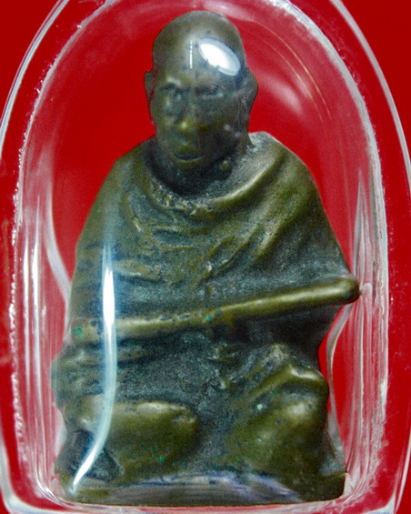 รูปหล่อเหมือน สมเด็จพระพุฒาจารย์(โต) วัดสะตือ อยุธยา