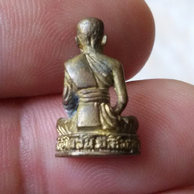 รูปหล่อหลวงพ่อจรัญ วัดอัมพวัน จ.สิงห์บุรี