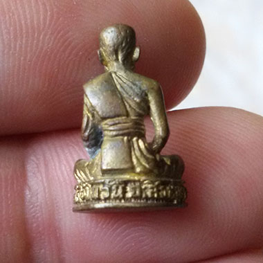 รูปหล่อหลวงพ่อจรัญ วัดอัมพวัน จ.สิงห์บุรี