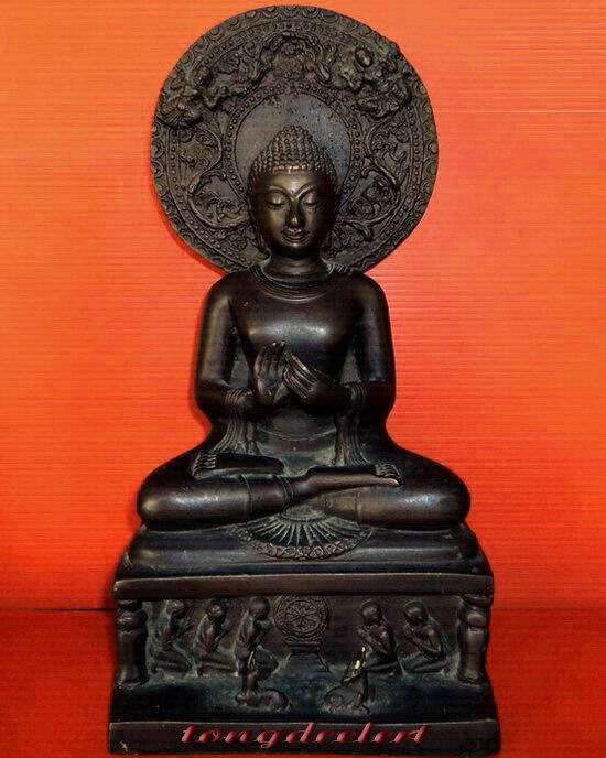 พระบูชาปางปฐมเทศนา สวยงามมากเลยนะคะ