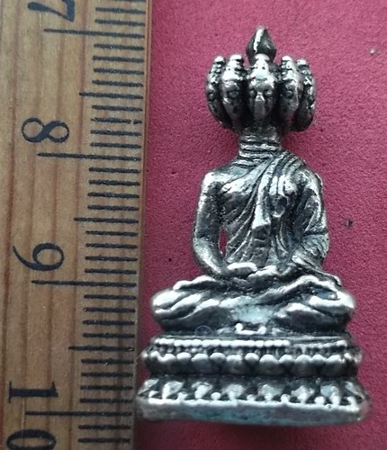 วัดใจเริ่ม 10 บาท กับ รูปหล่อ ..AD774