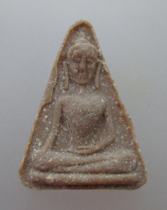 20 บาท พระผงสุพรรณ ไม่ทราบรุ่น ยุคหลังครับ