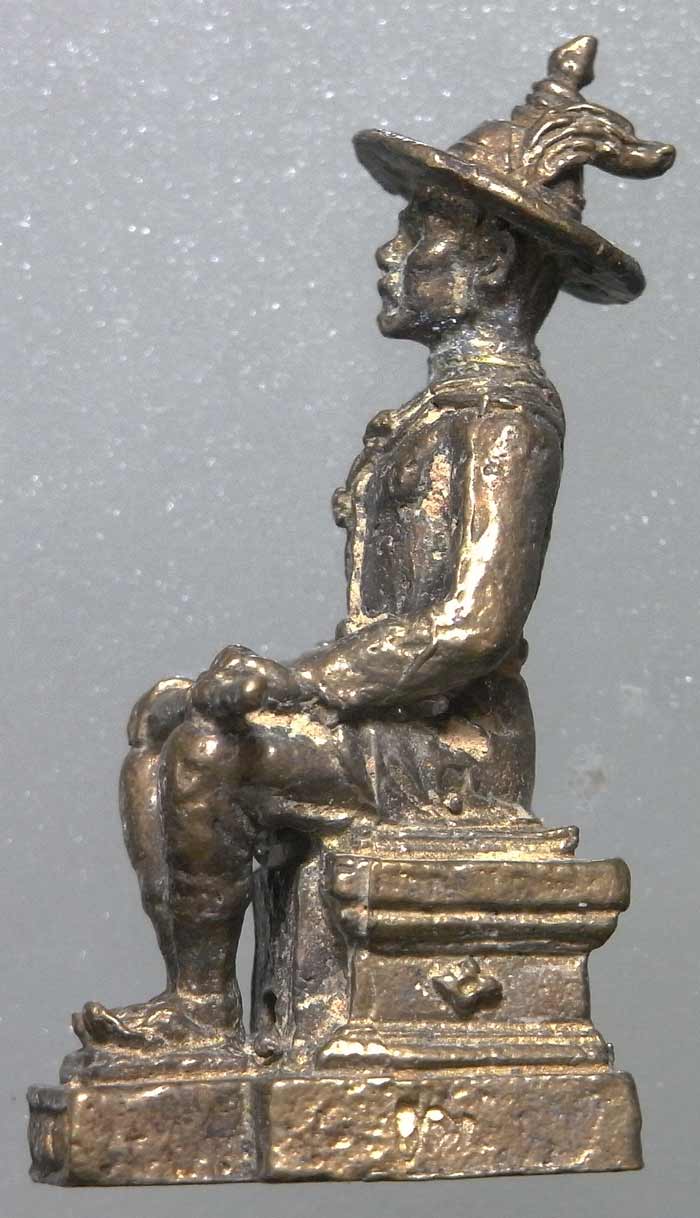 รูปหล่อเบ้าทุบแบบโบราณ พระเจ้าตากสินรุ่นแรก ปี 2551 หลวงพ่อตัด วัดชายนา สร้างจำนวน 1000 องค์