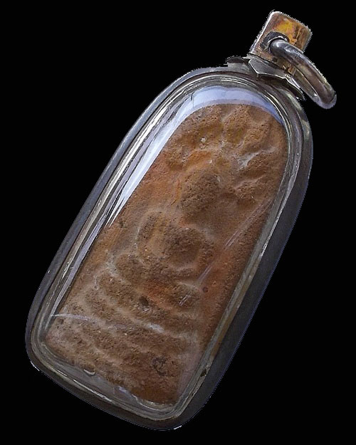 + 1200 + พระนาคปรก กรุวัดตะโหนดลาย เนื้อดิน จ.สมุทรสงคราม เลี่ยมเงิน