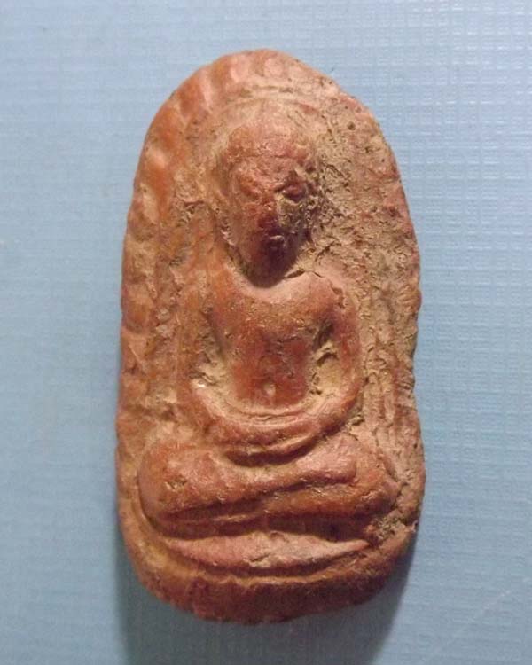 พระกรุทวาราวดี กรุเขากลิ้ง จ.ลพบุรี