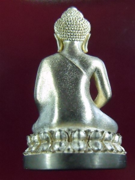 พระกริ่งนิรันตราย สำนักงานตำรวจแห่งชาติ ปี2555 เคาะเดียว