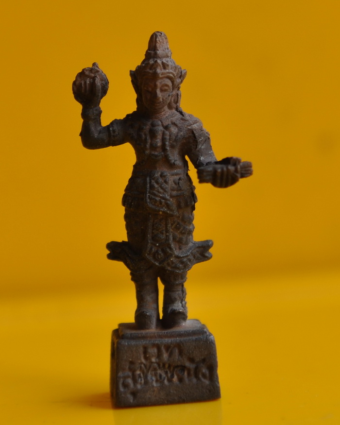 ท้าวเวสสุวัณณังเนื้อลูกแก้ว หลวงปู่ชื้น วัดญาณเสน