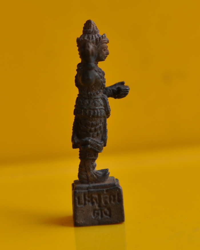 ท้าวเวสสุวัณณังเนื้อลูกแก้ว หลวงปู่ชื้น วัดญาณเสน