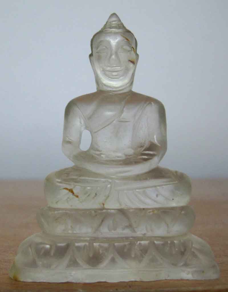 พระพุทธรูปแกะสลัก  จากแก้วโป่งข่าม  ขนาดหน้าตัก  2 นิ้ว