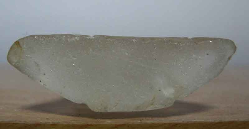 พระพุทธรูปแกะสลัก  จากแก้วโป่งข่าม  ขนาดหน้าตัก  2 นิ้ว