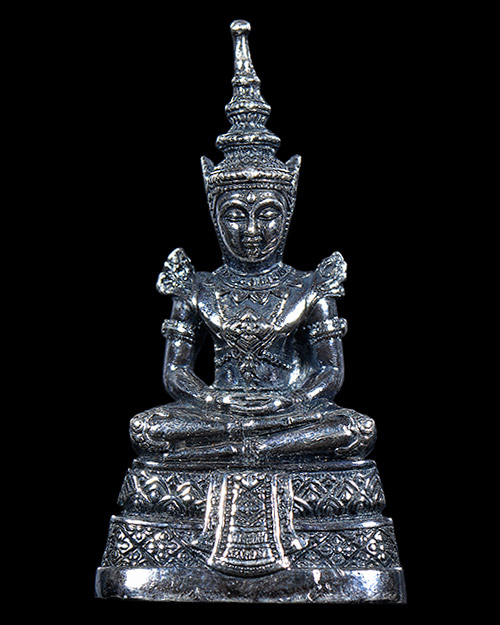 พระแก้วมรกต กรมสรรพสามิต ครบ64ปี วัดพระศรีรัตนศาสดาราม2539 เนื้อเงิน เลข21358
