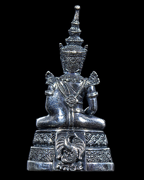 พระแก้วมรกต กรมสรรพสามิต ครบ64ปี วัดพระศรีรัตนศาสดาราม2539 เนื้อเงิน เลข21358