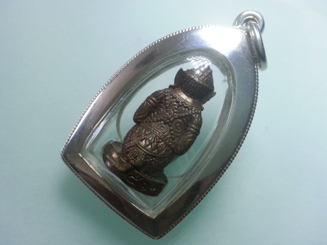 หนุมานรุ่นแรก๑ใน๘๑ตน อุดผงเล็ก ลพ.สิน วัดละหารใหญ่ เนื้อทองเหลือง โค๊ต.