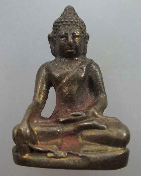 20 บาท รูปหล่อพระพุทธเนื้อทองผสม ไม่ทราบที่ครับ