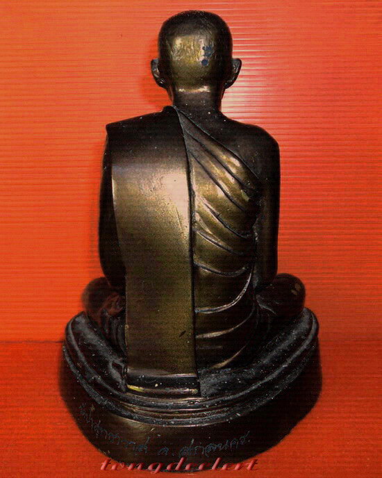 รูปหล่อบูชาพระอาจารย์มั่น ภูริทัตโต วัดป่าสุทธาวาส จ.สกลนคร สวยมากค่ะ