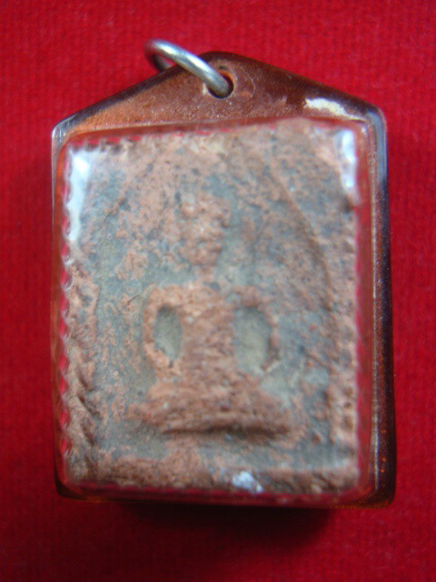 พระแผงตัดเดี่ยวพิมพ์สมาธิ อยุธยา เลี่ยมพร้อมใช้ครับ