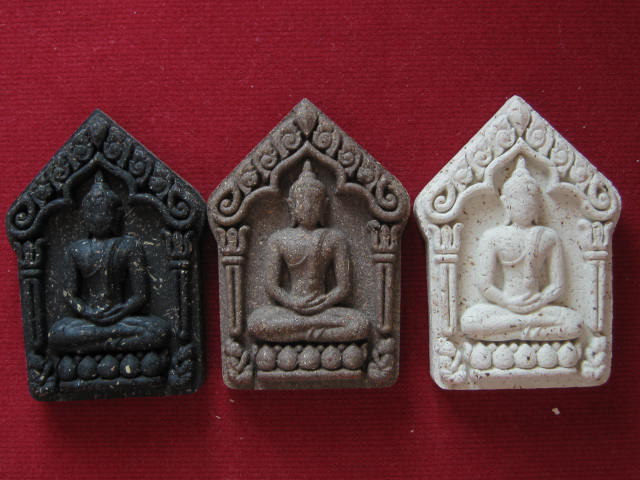 ราคาวัด....3 องค์ ขุนแผนแก้วสารพัดนึก หลวงปู่แก้ว วัดสะพานไม้แก่น จ.สงขลา