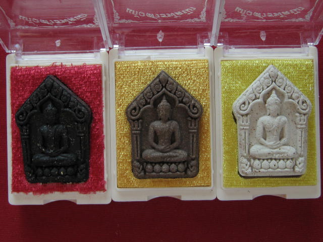 ราคาวัด....3 องค์ ขุนแผนแก้วสารพัดนึก หลวงปู่แก้ว วัดสะพานไม้แก่น จ.สงขลา