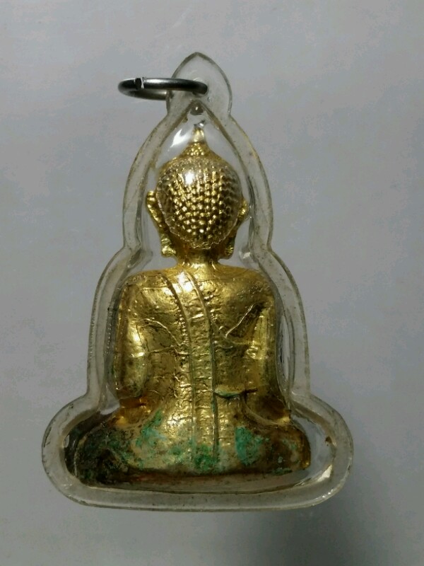 พระใสเลี่ยมเดิม ไม่แพงคับ