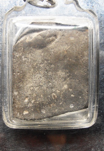 พระกรุนาดูน ตัดหก พิมพ์เจ้าเงาะ เนื้อดินดำสวยๆครับ