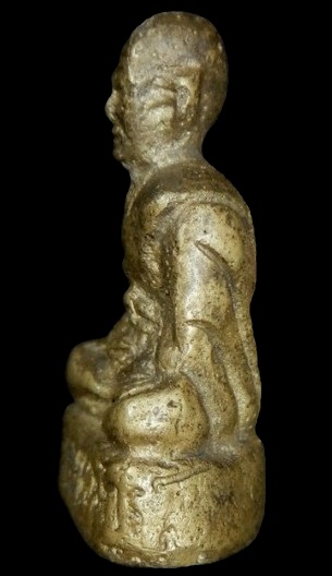 รูปหล่อรุ่นแรกหลวงพ่อฟัก วัดบันได จ.อยุธยา