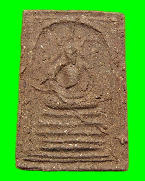 พระสมเด็จหลวงปู่หมุน พิมพ์หูบายศรี เนื้อผงว่าน ชานหมาก พิธีไตรมาส รวยทันใจ ปี43 สร้างน้อยหายากครับ