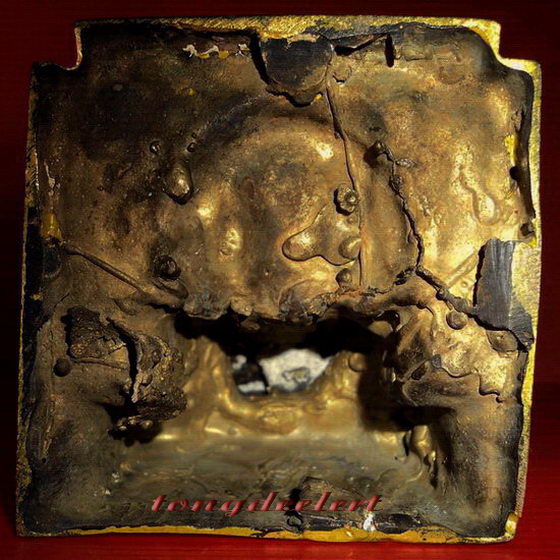 พระบูชาหลวงพ่อโต วัดป่าเลไลยก์ จ.สุพรรณบุรี ปิดทองทั้งองค์ สวยมากค่ะ