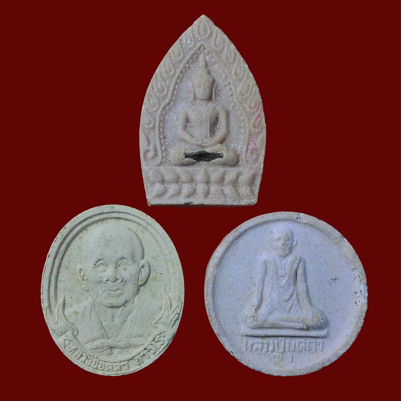 พระผง หลวงปู่บุดดา ถาวโร วัดลางชูศรี 3 องค์ .... 174