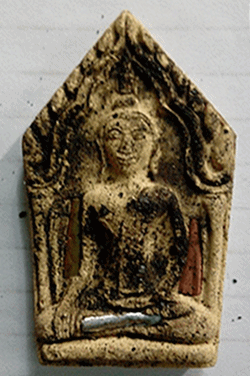 พระขุนแผนออกศึก รุ่นหนึ่งในแผ่นดิน ฝังตะกรุด 3 กษัตริย์ ปี 2541หลวงปู่หมุน ร่วมเสก พระดีพิธีใหญ่ครับ